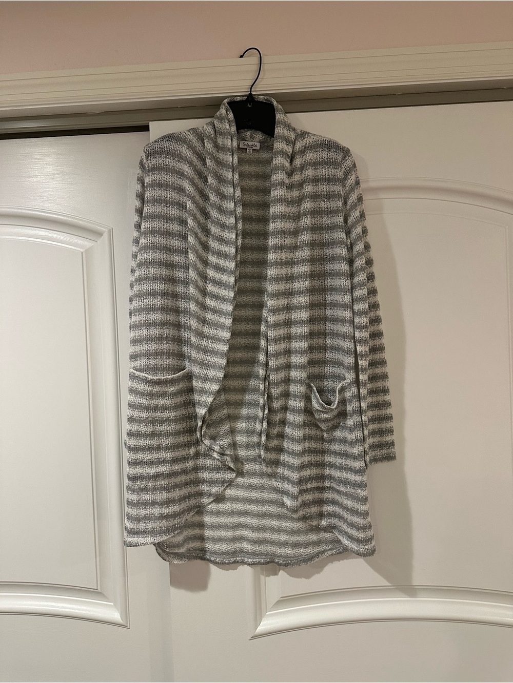 Splendid Gray & White Striped Open-Front Cardigan